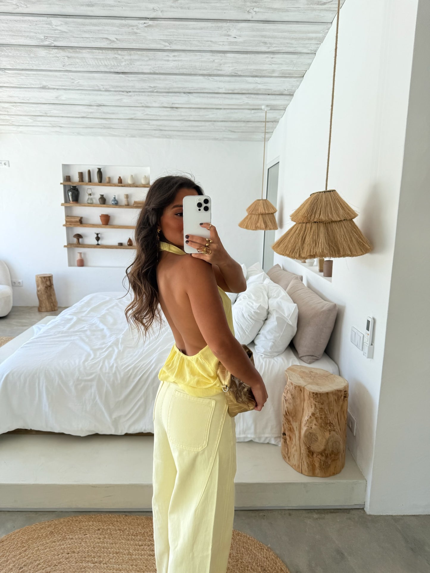 Pineapple Top with Golden Detail