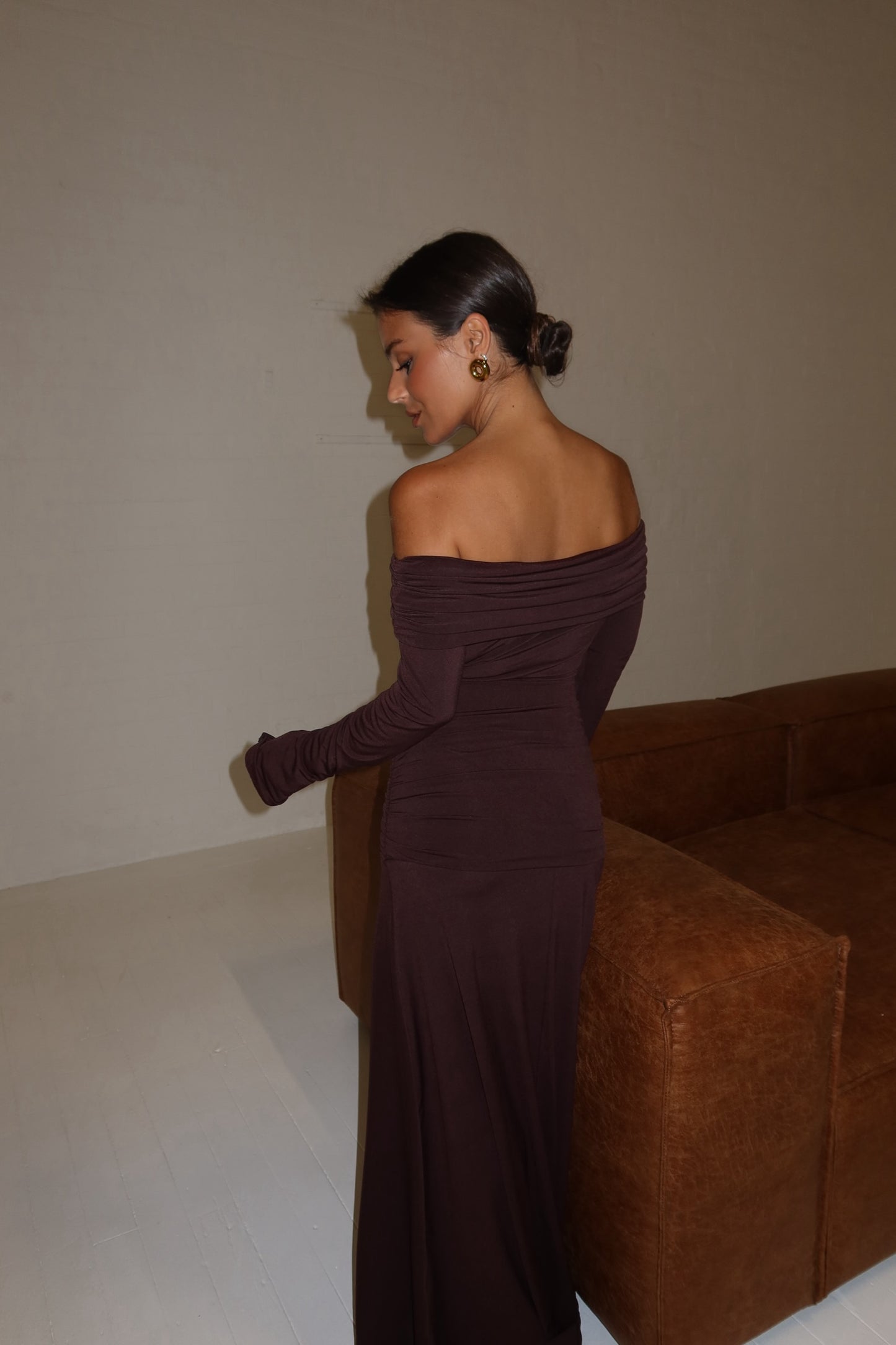 Elle Off Shoulder Dress in Brown