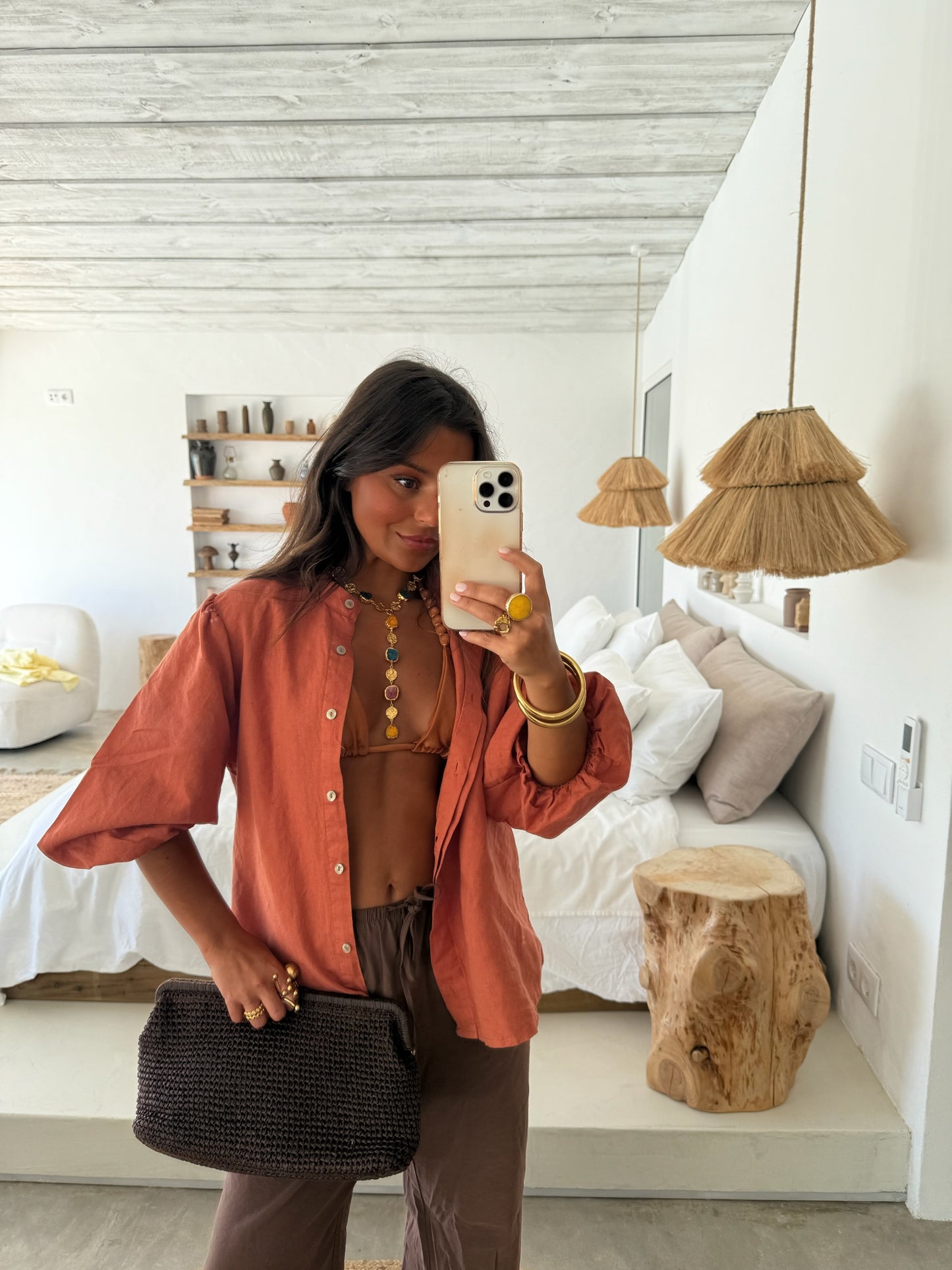 Blusa de lino con mangas globo en color terracota
