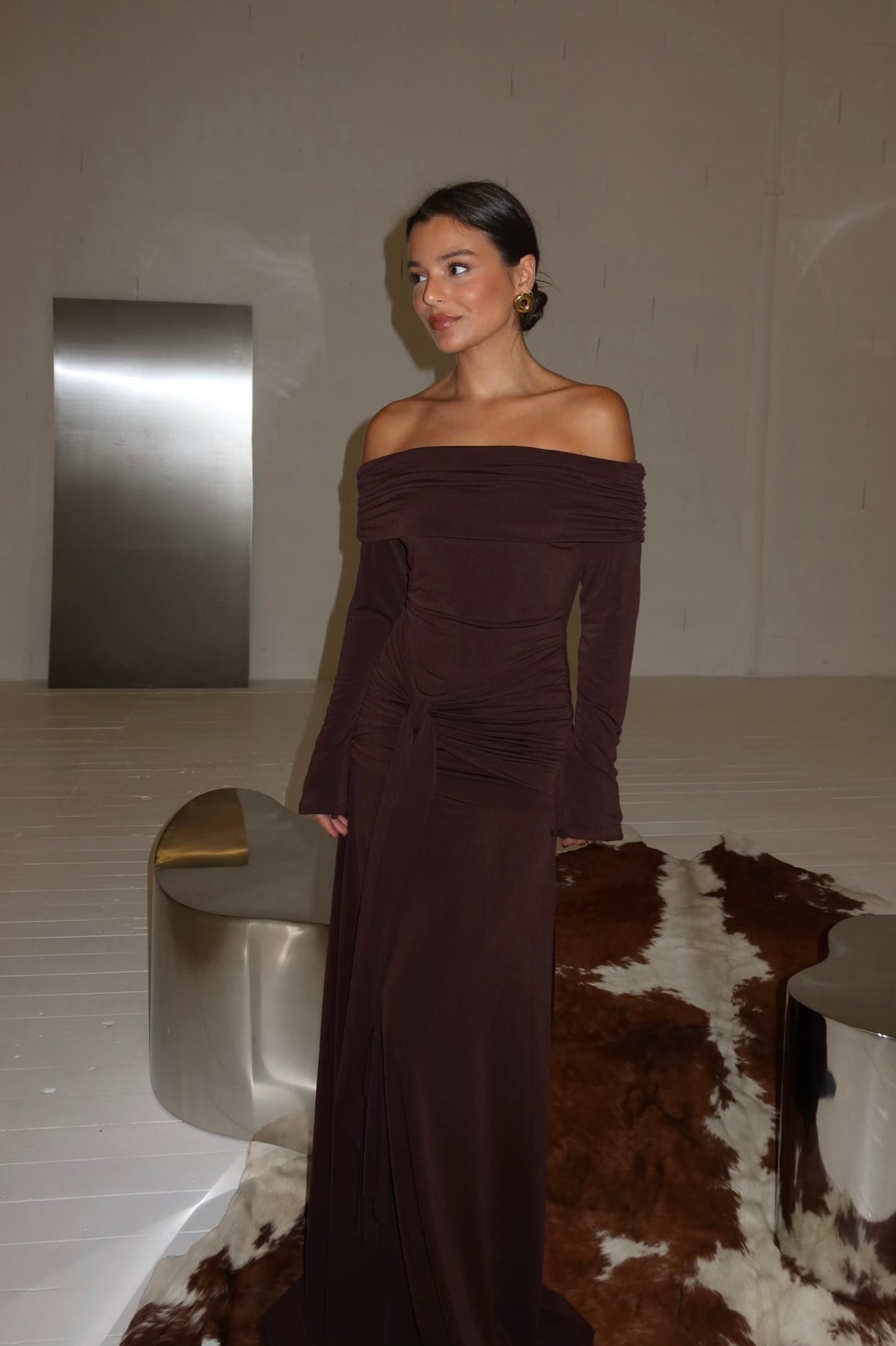 Elle Off Shoulder Dress in Brown