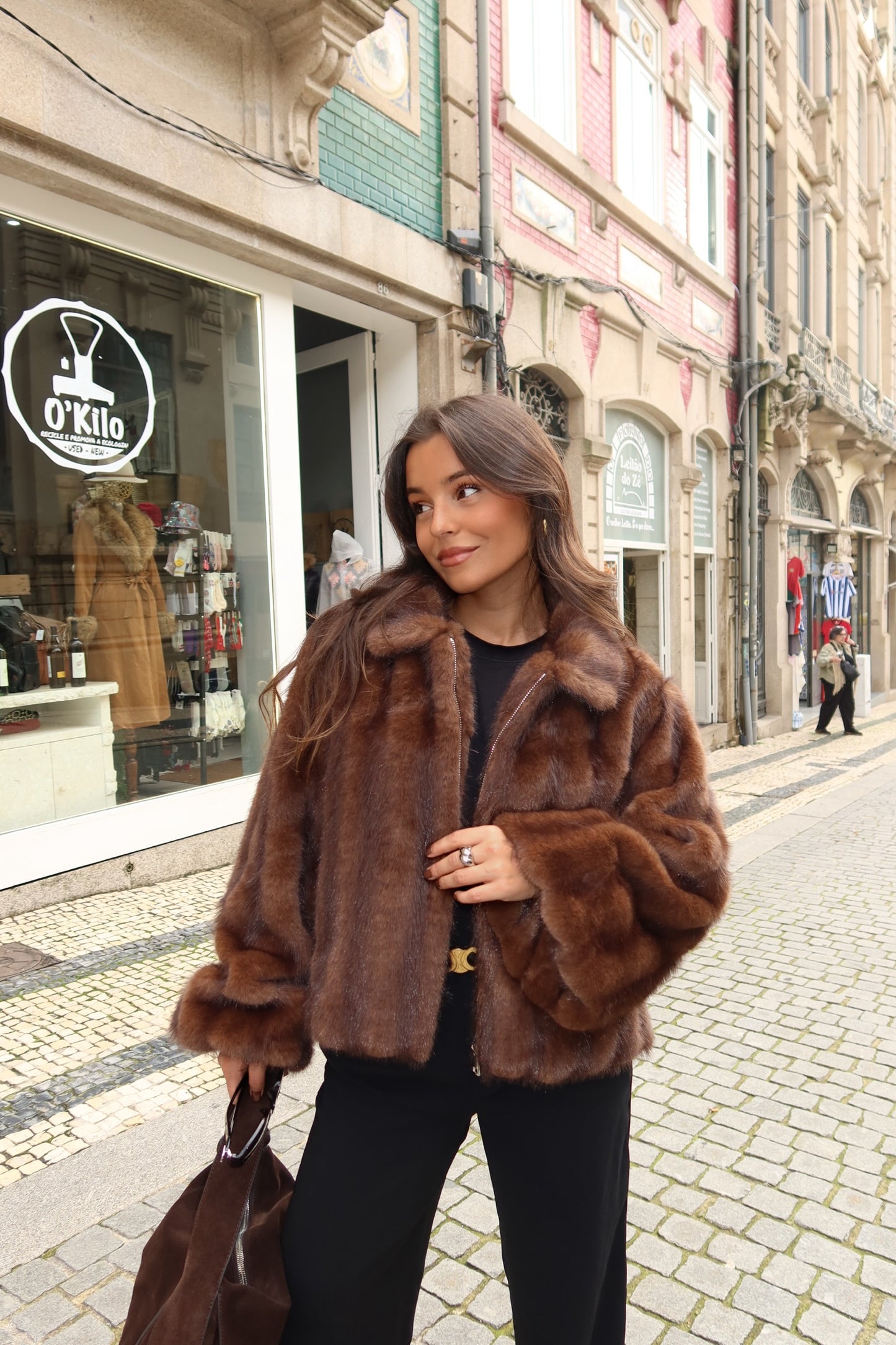 Copenhagen Coat in Chocolate - Shipping from 10/12 to 17/12