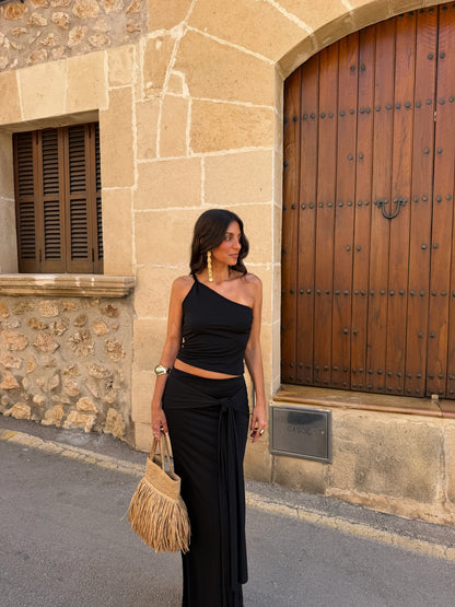 Islaia Set in Black