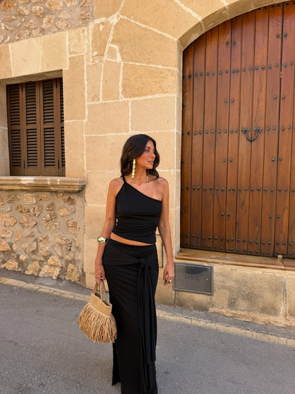 Islaia Set in Black