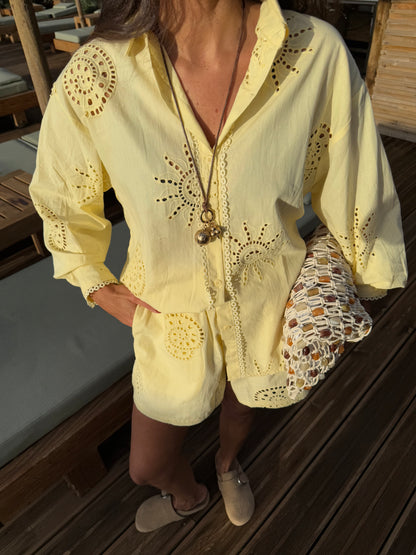 Tróia Shorts in Light Yellow