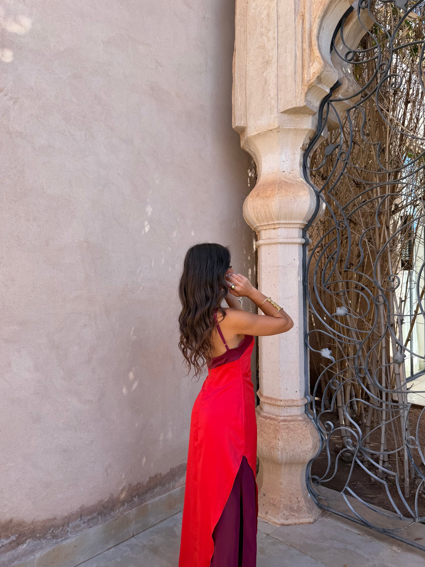 Oasis Dress in Red - Shipping 15/06 to 19/06