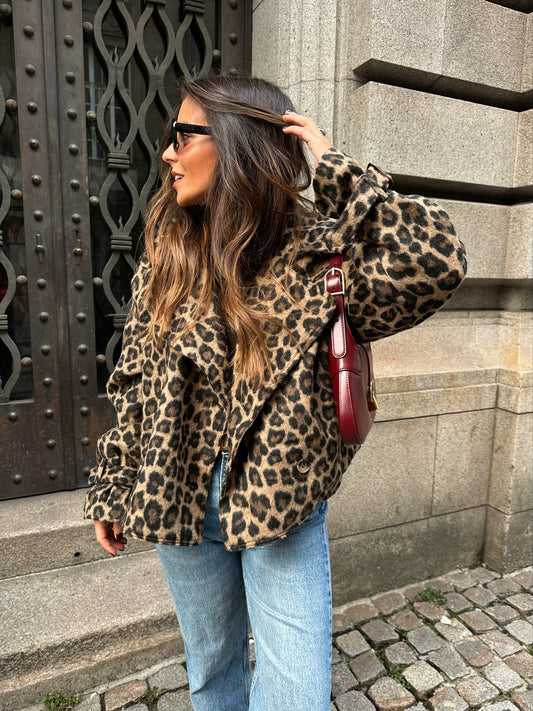 Cropped Trench Coat in Animal Print