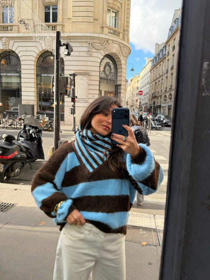 Ami Triangle Scarf Collar - Shipping 01/12 to 05/12