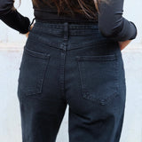 Straight Extra Dark Grey Jeans
