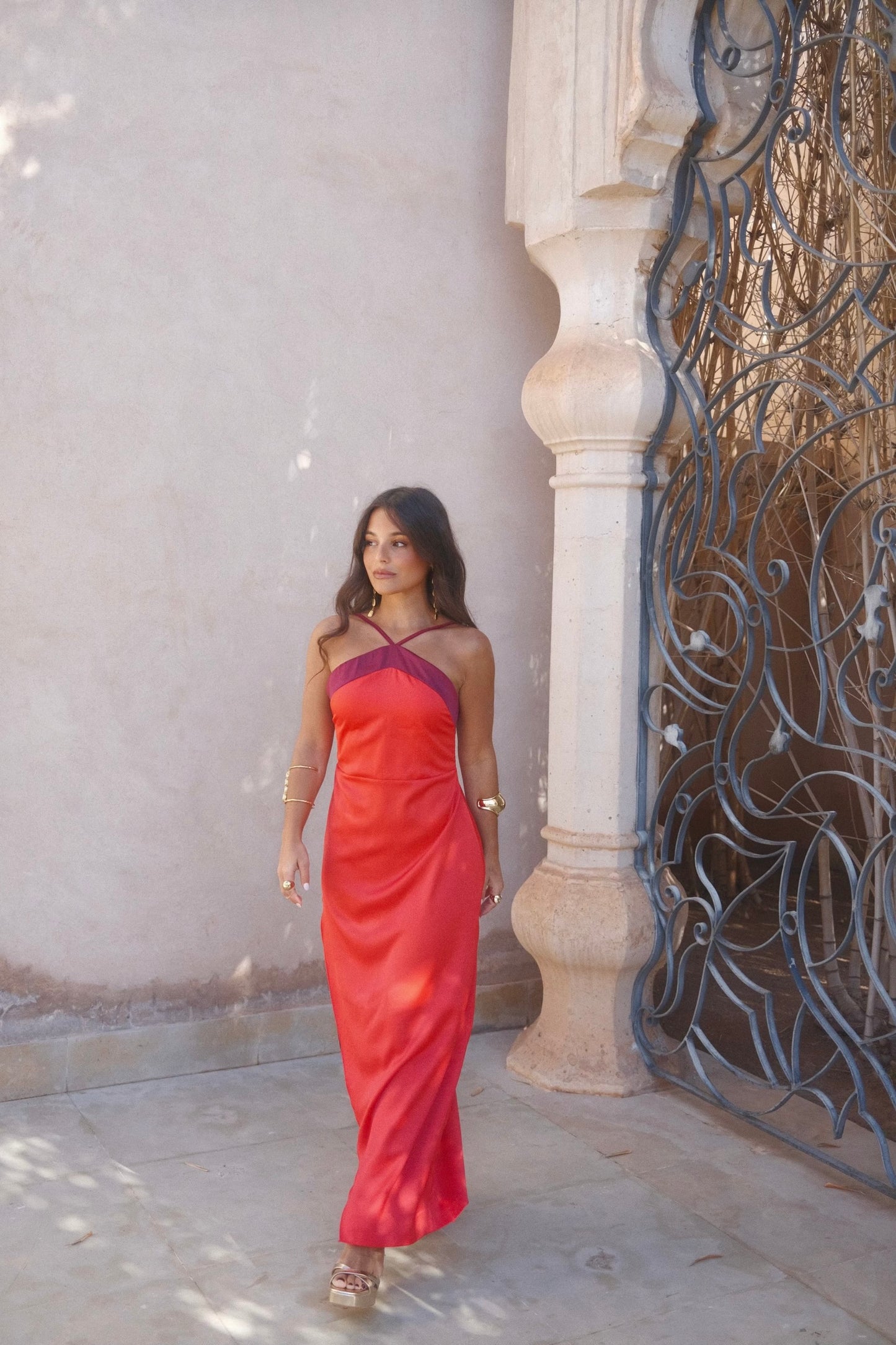Oasis Dress in Red - Shipping 15/06 to 19/06