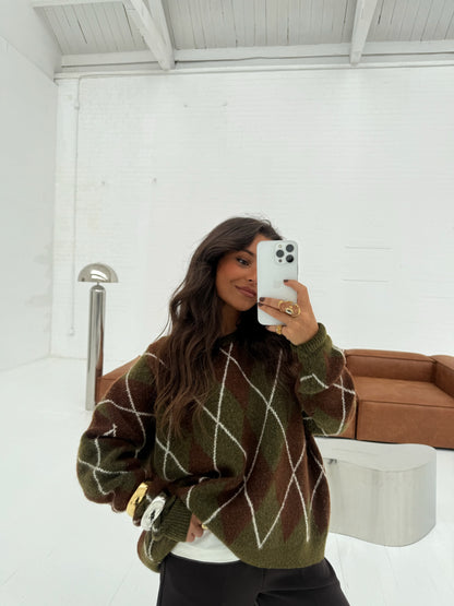 Green Diamond-Pattern Knit Sweater - Shipping from 8/12 to 12/12