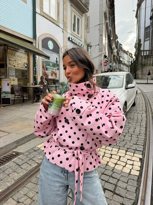 Cropped High Neck Polka Dot Trench Coat in Pink - Shipping/Envio 06/04 to 10/04